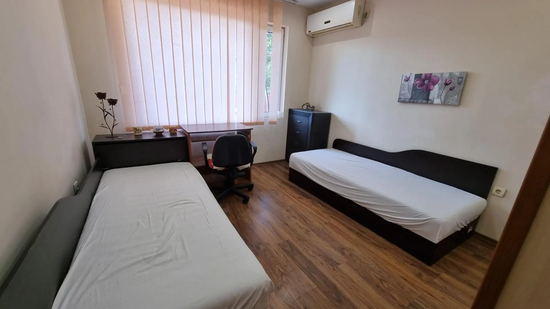 Sunny Day Apartment Varna