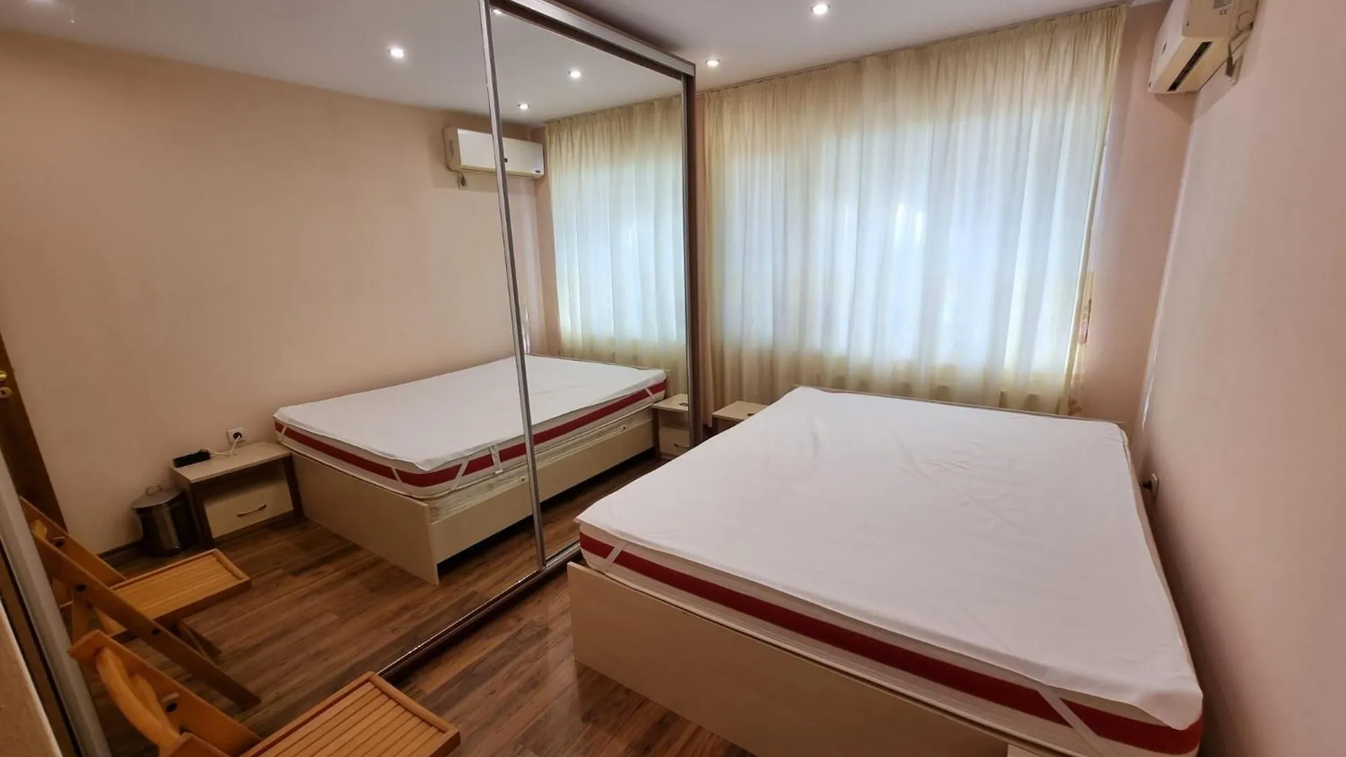 Sunny Day Apartment Varna