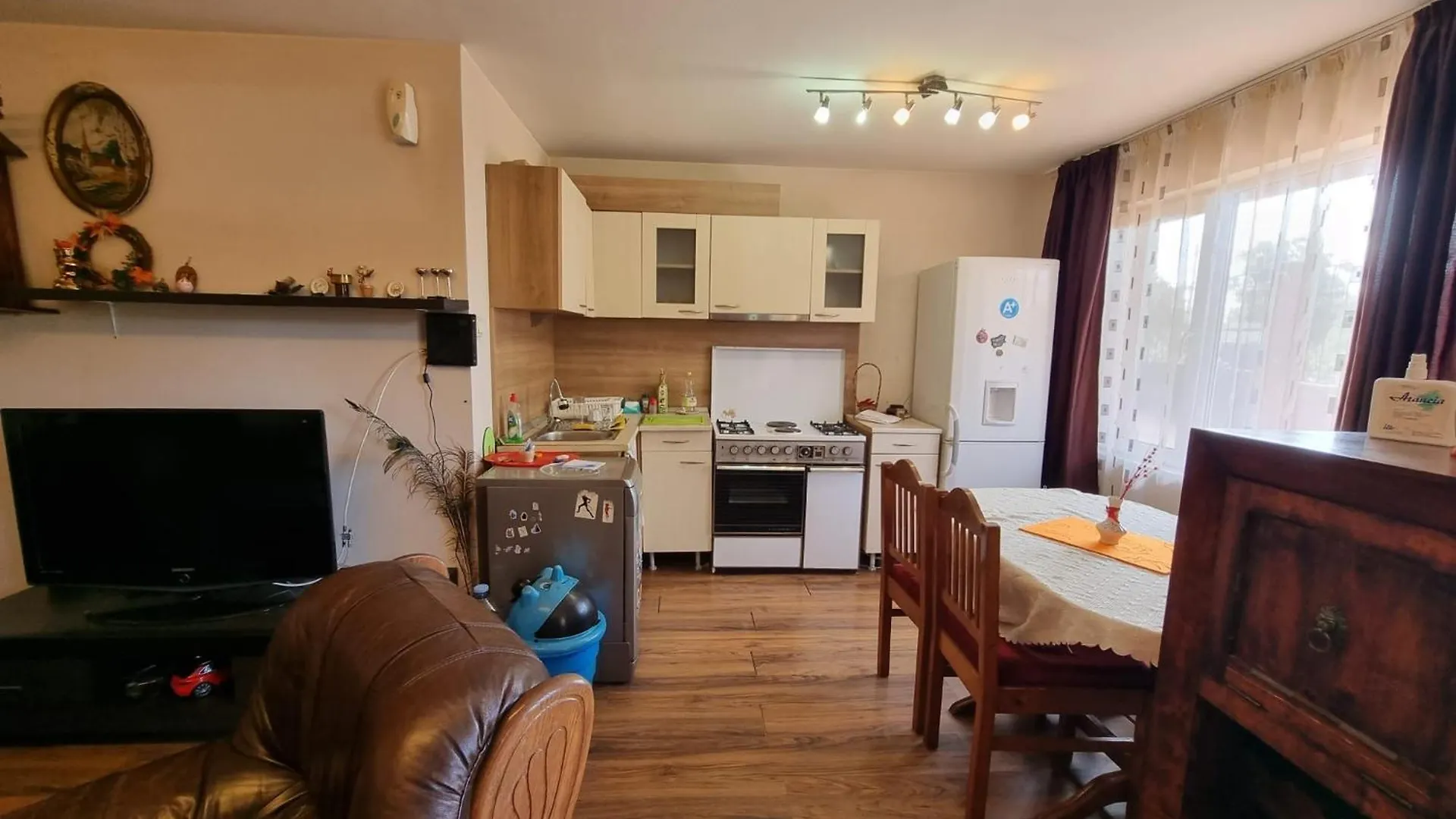 Sunny Day Apartment Varna